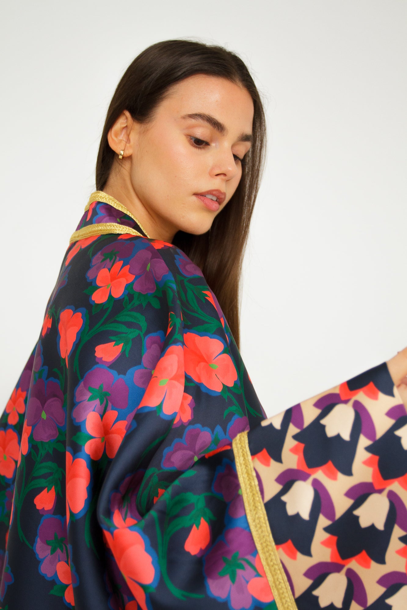OVERSIZED CAFTAN
